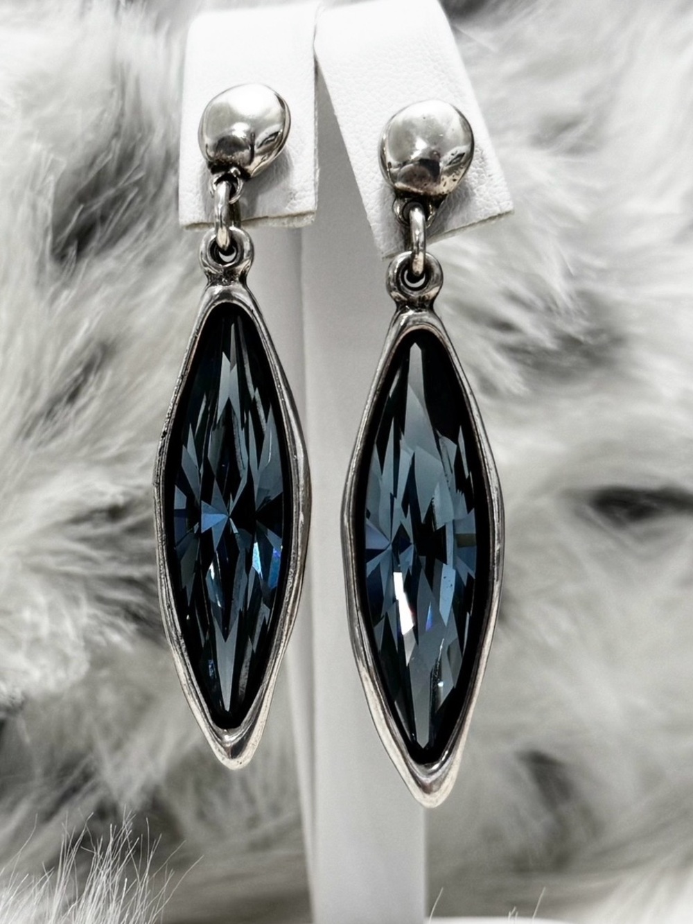 UNO de 50 Blue Crystal Long Marquis Dangle Drop Earrings Silver-plate
